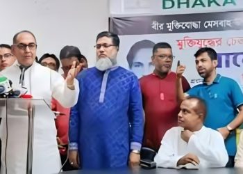 অন্তর্বর্তীকালীন সরকার ক্ষমতায় থাকার জন্য পাগল হয়ে গেছে: মির্জা আব্বাস