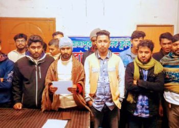রাজাপুরে জাতীয় নাগরিক কমিটিতে আ’লীগের অঙ্গসংগঠনের লোক থাকায় ১৩ সদস্যের পদত্যাগ