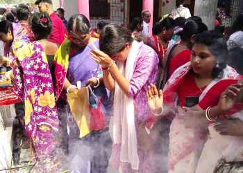 ঝালকাঠিতে ঐতিহ্যবাহী শিব চতুর্দশীর মেলা শুরু