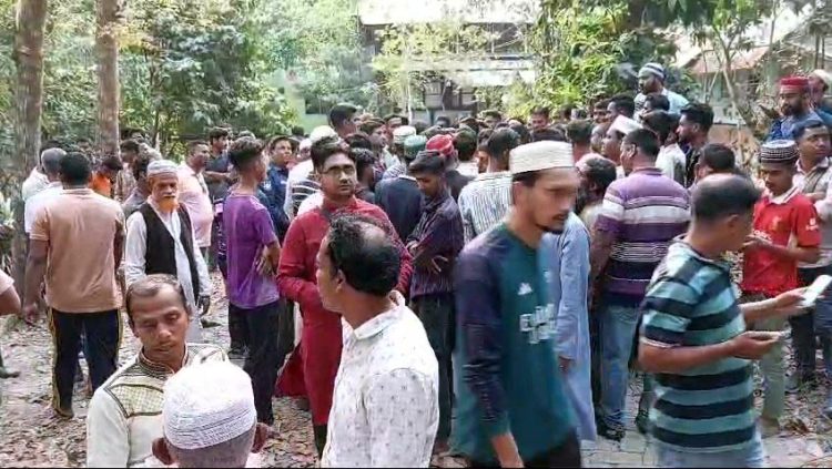 ঝালকাঠিতে মাত্র ৫হাজার টাকার জন্যই অবসরপ্রাপ্ত সৈনিককে কুপিয়ে হত্যা