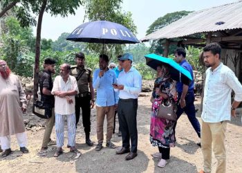ইটভাটায় কাঠ পোড়ানোর দায়ে দুই লাখ টাকা জরিমানা