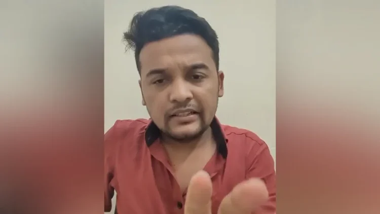 ‘ছাত্রলীগ পালিয়ে বেড়াচ্ছে আর নেতারা ঘুমাচ্ছে বাসায়’ ফেসবুক লাইভে ছাত্রলীগ নেতা