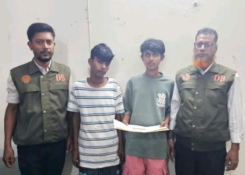 ঝালকাঠিতে ডিবির অভিযানে ইয়াবাসহ দুই কিশোর আটক