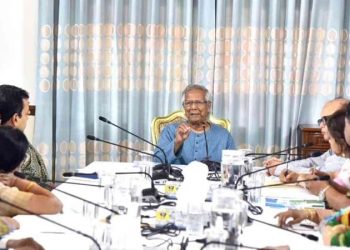 বাসভবন যমুনায় সর্বদলীয় বৈঠক ডেকেছেন প্রধান উপদেষ্টা