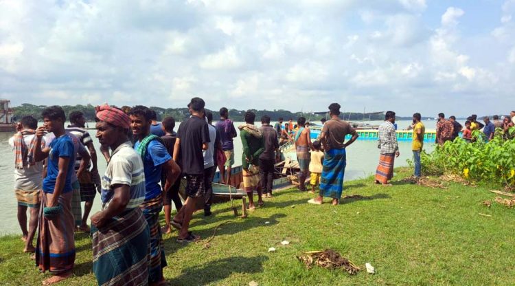 ঝালকাঠিতে নদী ভাঙ্গনের জিও ব্যাগ ফেলতে গিয়ে নদীতে ডুবে শ্রমিকের মৃত্যু