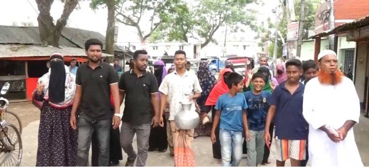 ঝালকাঠিতে পৌরসভার এলাকায় তীব্র পানি সংকট