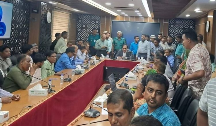 সচিবালয়ের কর্মকর্তা-কর্মচারীদের আন্দোলন স্থগিত করা হয়েছে