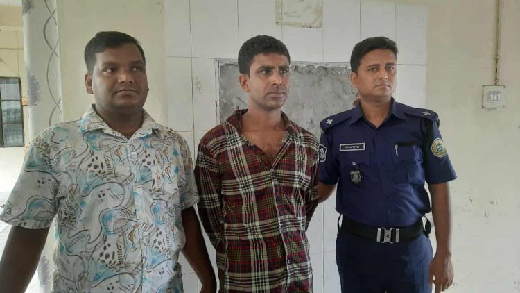নলছিটিতে গাঁজা-ইয়াবাসহ যুবক আটক, নগদ ৭০ হাজার টাকা উদ্ধার