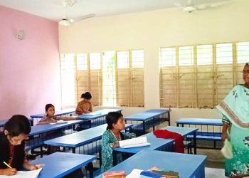 তিন ক্লাসে পাঁচ শিক্ষক, ছয় শিক্ষার্থী দিয়ে চলছে সরকারি প্রাথমিক বিদ্যালয়