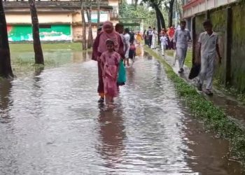 ঝালকাঠিতে ভারি বৃষ্টিপাতে নিম্নাঞ্চল প্লাবিত