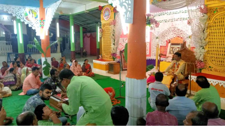 ঝালকাঠিতে বিশ্ব মানবতার কল্যানে ৭দিনব্যাপী শ্রী শ্রী গুরু সংঘের গুরু পূর্নিমা উপলক্ষ্যে উৎসব