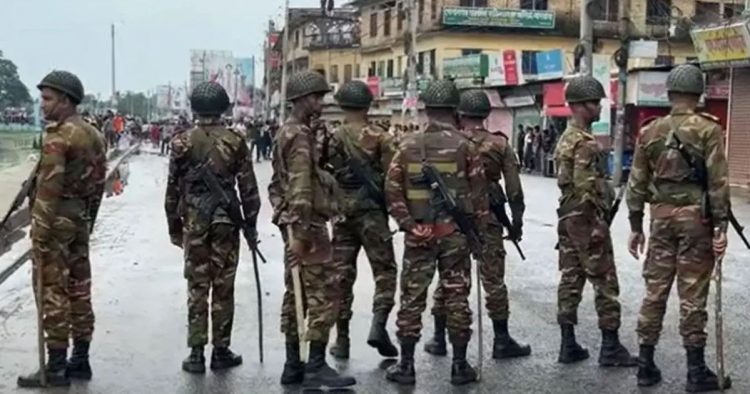 গোপালগঞ্জে বাড়নো হলো কারফিউর সময়