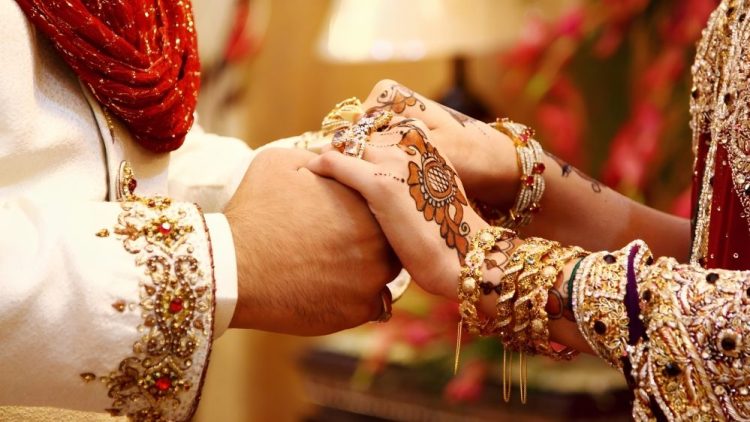 বিয়ে করলে কর্মচারীদের ১০ দিনের ছুটি দিচ্ছে যে সরকার