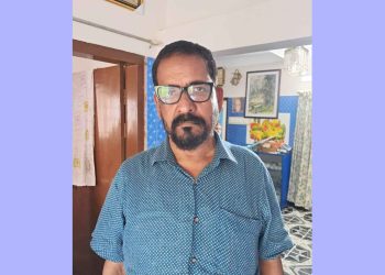 পারিবারিক স্বরযন্ত্রের স্বিকার ব্যবসায়ী আবুল বাসার শামীম