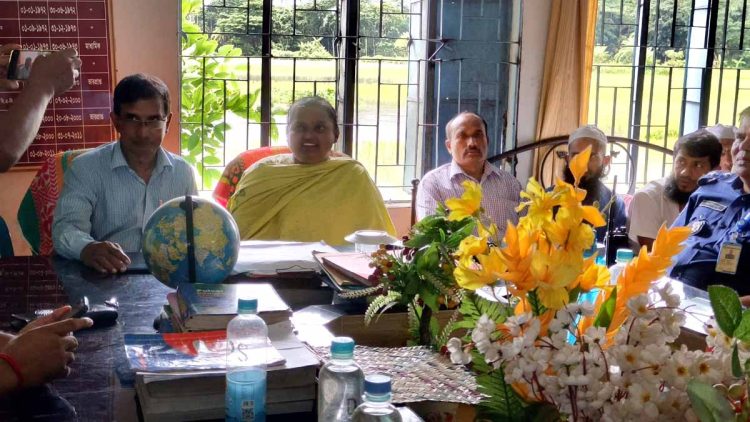 ইসলাম ধর্ম নিয়ে কটুক্তির অভিযোগে উত্তেজনা, অধ্যক্ষের উদ্যোগ ও ইউএনও’র হস্তক্ষেপে পরিস্থিতি শান্ত; তদন্ত কমিটি গঠন