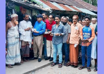 কাঠালিয়ায় রাষ্ট্র সংস্কারে তারেক রহমানের ৩১ দফার লিফলেট বিতরণ