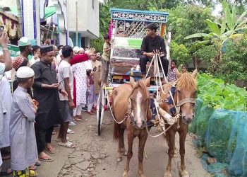 ঝালকাঠির নলছিটিতে মসজিদের ইমামের রাজকীয় বিদায়