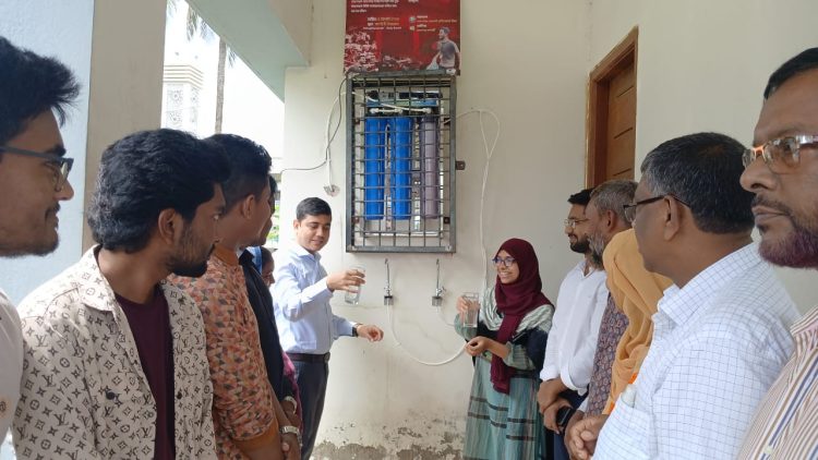 জুলাই গণঅভ্যুত্থান স্মরণে ঝালকাঠি জেলা পরিষদের উদ্যোগ ৪টি উপজেলায় শহীদ মুগ্ধ পানি কর্নার উদ্বোধন