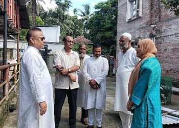 রাজাপুরের নারী উদ্যোক্তা মাফুজা রুনার খামার পরিদর্শন করেন বিএনপি চেয়ারপারসনের উপদেষ্টা ড. জিয়াউদ্দিন হায়দার