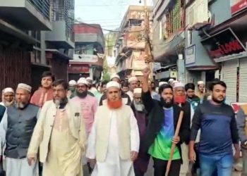 লকডাউন প্রতিরোধে জামায়াতে ইসলামী’র মিছিল ঝালকাঠিতে