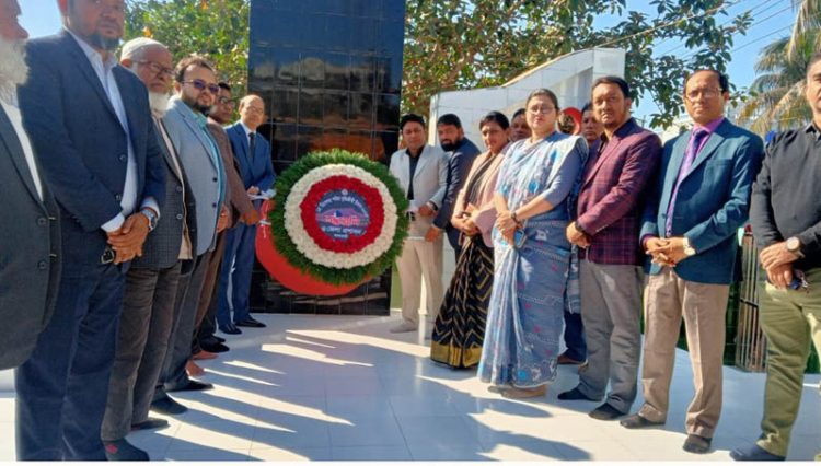 ঝালকাঠিতে যথাযোগ্য মর্যাদায় শহীদ বুদ্ধিজীবী দিবস পালিত