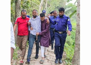 ঝালকাঠিতে প্যারোলে মুক্তি পেয়ে বাবার জানাজায় ছাত্রলীগ নেতা
