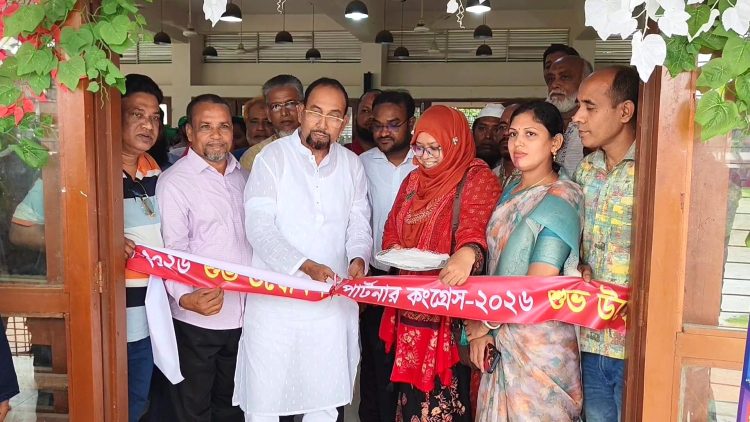 সরকারের কৃষি কার্ডের মাধ্যমে দেশে আধুনিক কৃষির বিপ্লব ঘটবে, থাকবে না খাদ্য ঘাটতি, থাকছে না কৃষকদের অন্যান্য সমস্যাও – সাংসদ রফিকুল ইসলাম
