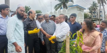 ঝালকাঠিতে ড. জিয়াউদ্দিন হায়দারের বৃক্ষরোপণসহ নানা কর্মসূচি