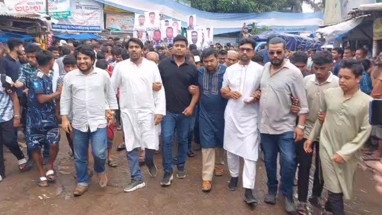 ঝালকাঠিতে এনসিপির পদযাত্রা; দুর্নীতি ও দখলদারিত্বের বিরুদ্ধে কঠোর বার্তা হাসনাত আবদুল্লাহর