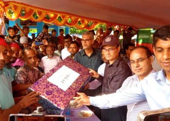 ঝালকাঠিতে নৌকা বাইচ প্রতিযোগিতা অনুষ্ঠিত